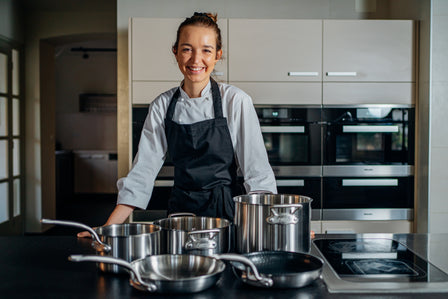 Tlak hodně kuchařů baví, dodává jim adrenalin. Rozhovor s kuchařkou Kristínou Nemčkovou