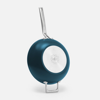 Wok pánev Meda 4.0, ø 28 cm - Nepřilnavá pánev s keramickým povrchem s poklicí, modrá