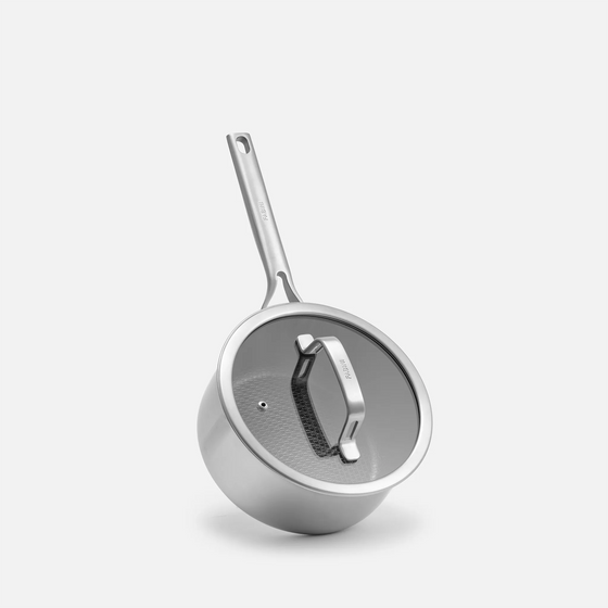 Rendlík FABINI & Těhotnej kuchař 2.0, ø 20 cm (3 l) - Nerezový beznýtový rendlík s hybridním keramickým povrchem z vícevrstvé nerezové oceli s poklicí