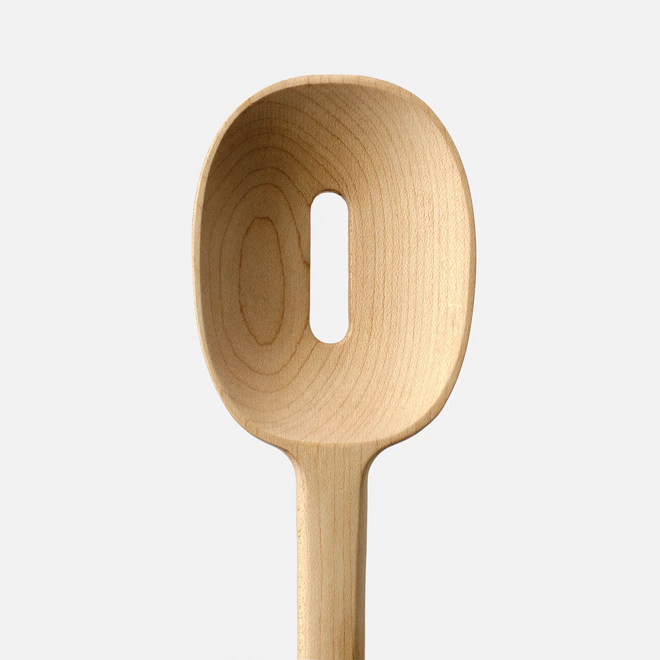 Naběračka s dírou Arba - Dřevěná naběračka z javoru