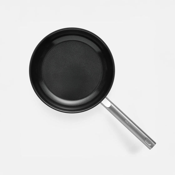 Pánev Core Standard, ø 26 cm - Nepřilnavá nerezová beznýtová pánev s keramickým povrchem z jednovrstvé nerezové oceli bez poklice