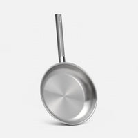 Pánev Core Standard, ø 26 cm - Nerezová beznýtová pánev z jednovrstvé nerezové oceli bez poklice