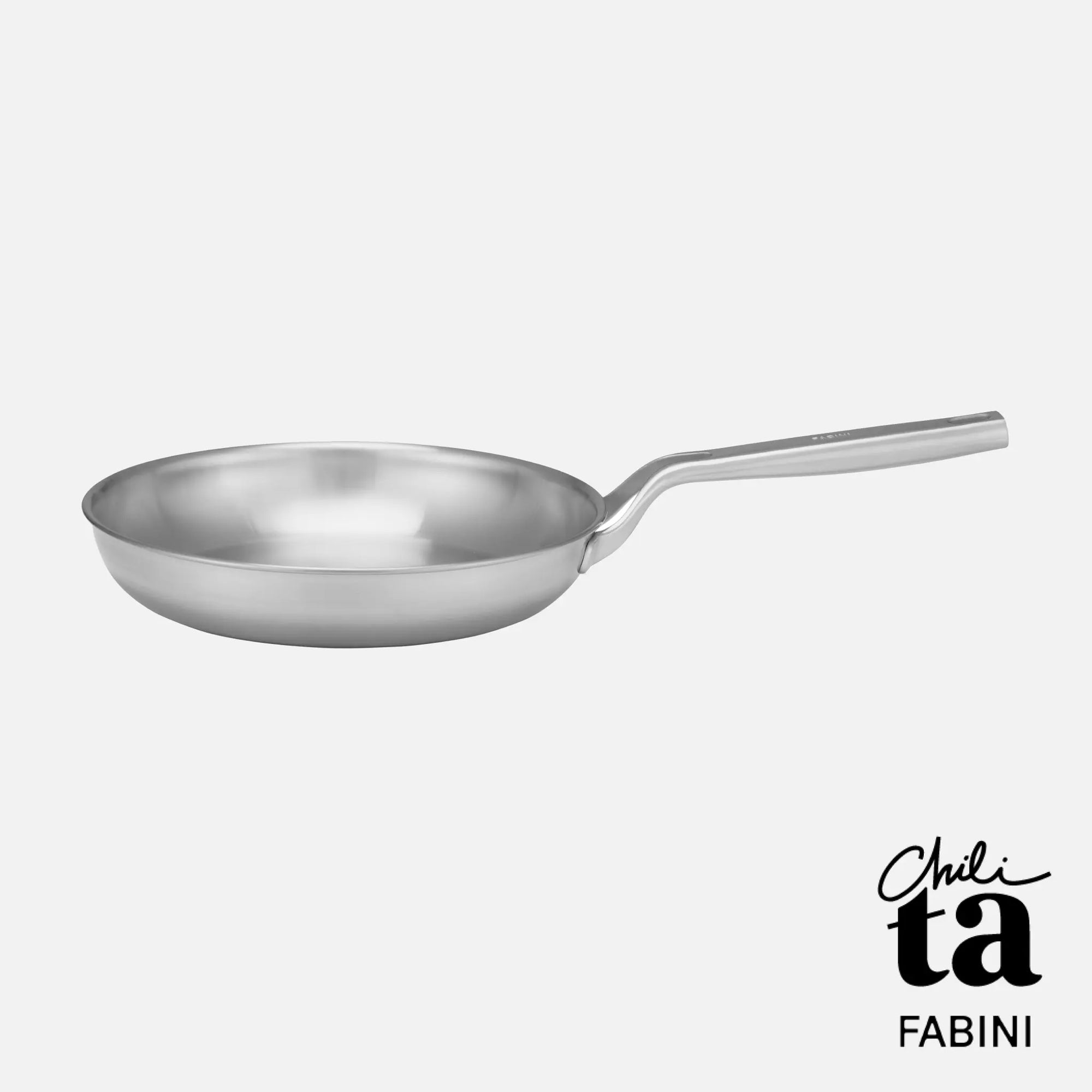 Pánev FABINI & Chili Ta, ø 26 cm - Nerezová beznýtová pánev z vícevrstvé nerezové oceli bez poklice