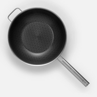 Wok pánev Hybrid Standard, ø 30 cm - Nerezová beznýtová pánev s keramickým hybridním povrchem z vícevrstvé nerezové oceli s poklicí