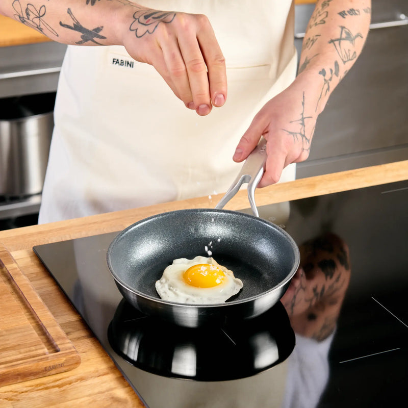 Pánev Lucca 3.0, ø 20 cm - Nepřilnavá nerezová beznýtová pánev z vícevrstvé nerezové oceli bez poklice