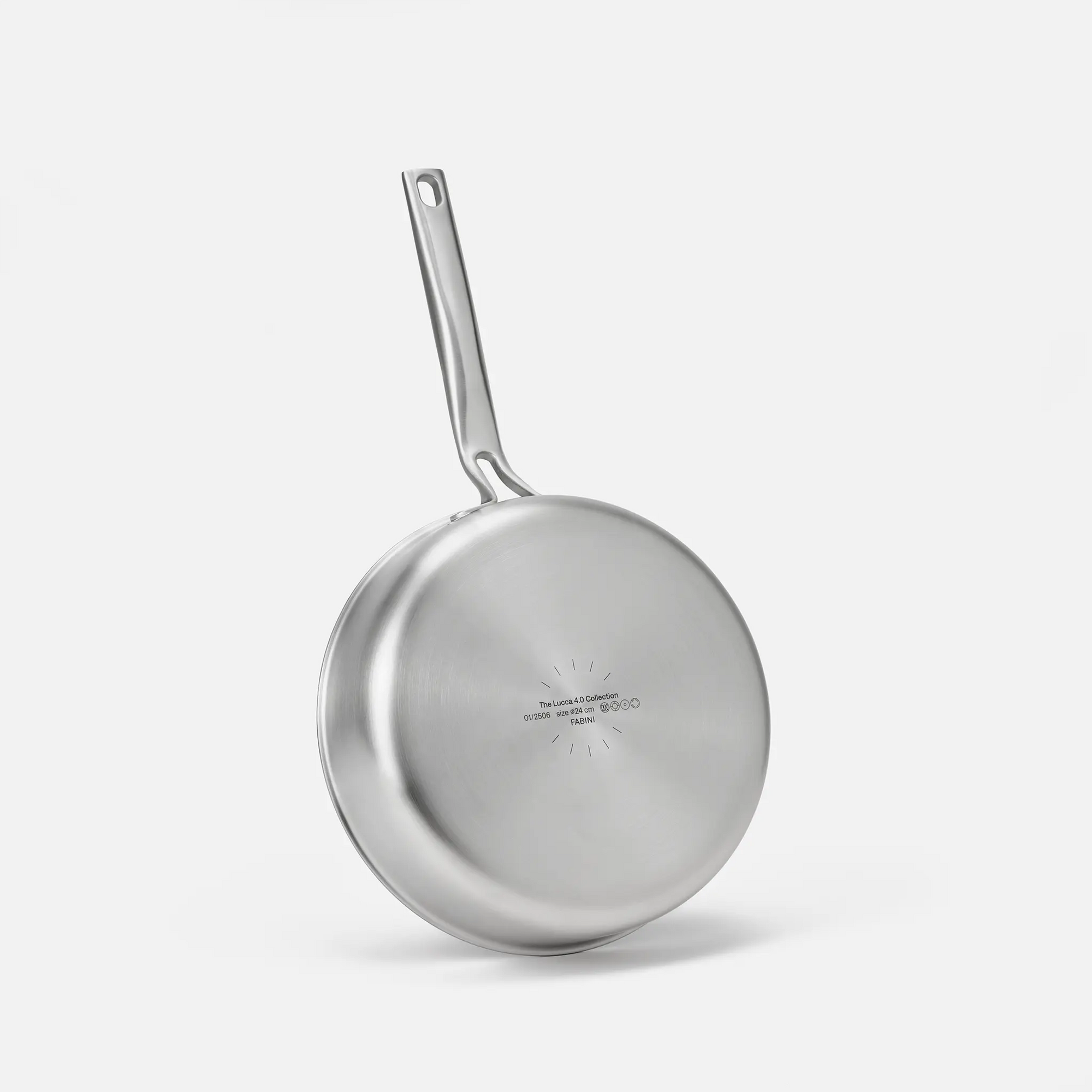 Hluboká pánev Lucca 4.0 Pro, ø 24 cm (2,5 l) - Nerezová beznýtová pánev z vícevrstvé nerezové oceli s poklicí