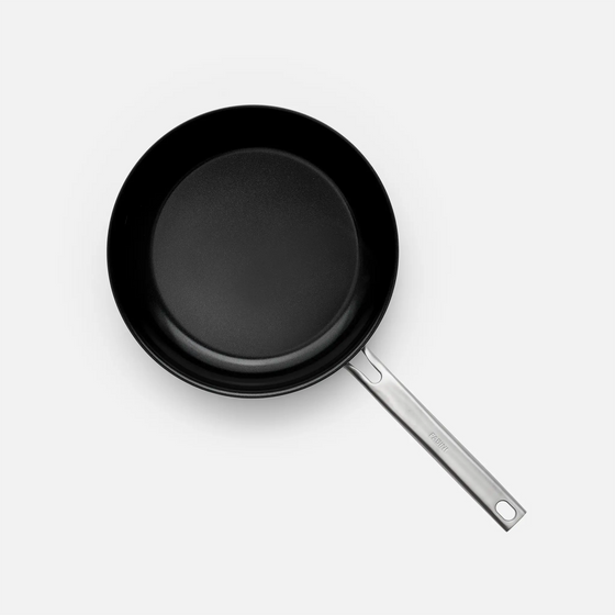 Sada pánví Lucca 4.0 Pro, 2 díly - Nepřilnavé nerezové beznýtové pánve s keramickým povrchem z vícevrstvé nerezové oceli