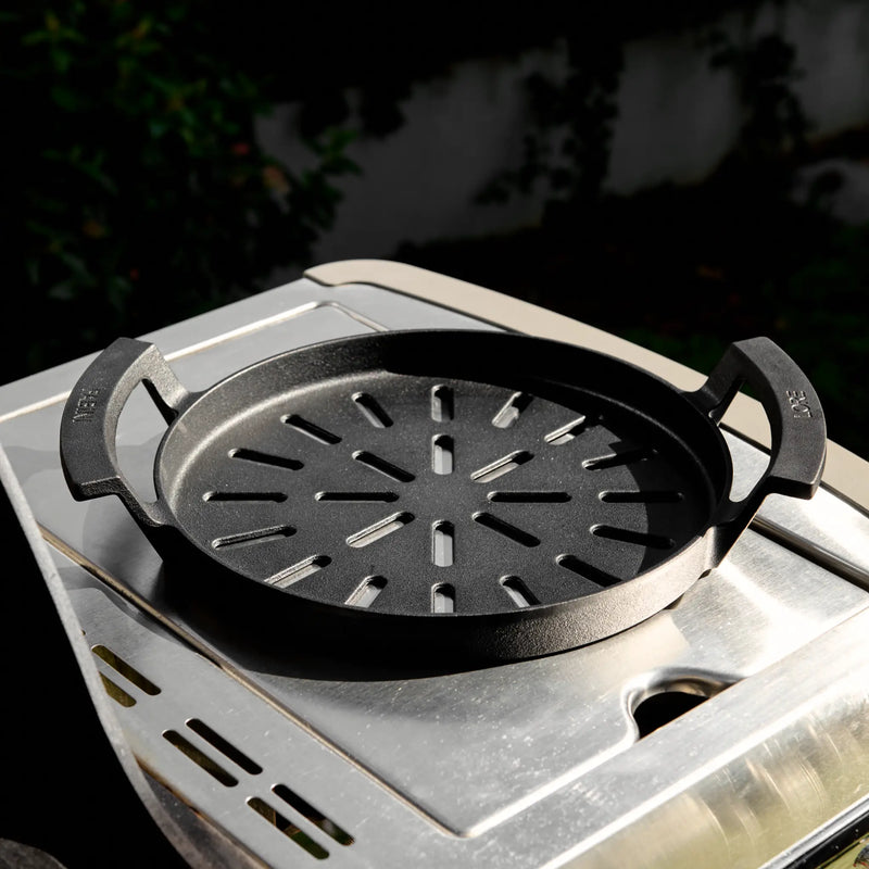 Grilovací pánev Lore, ø 28 cm - Litinová děrovaná pánev