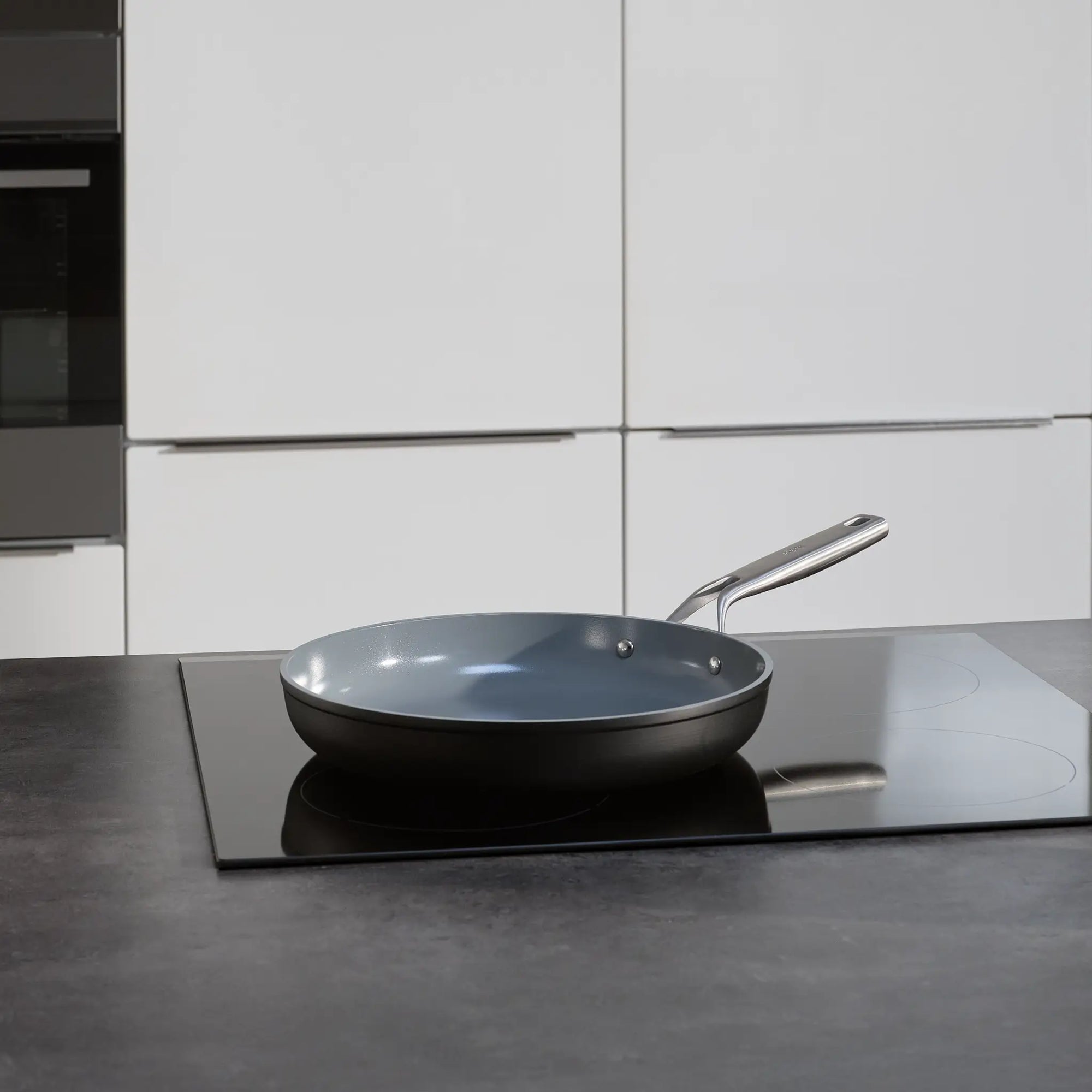 Pánev Meda 3.0, ø 30 cm - Nepřilnavá pánev s keramickým povrchem bez poklice, černá