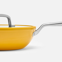 Wok pánev Meda 3.0, ø 28 cm - Nepřilnavá pánev s keramickým povrchem s poklicí, žlutá