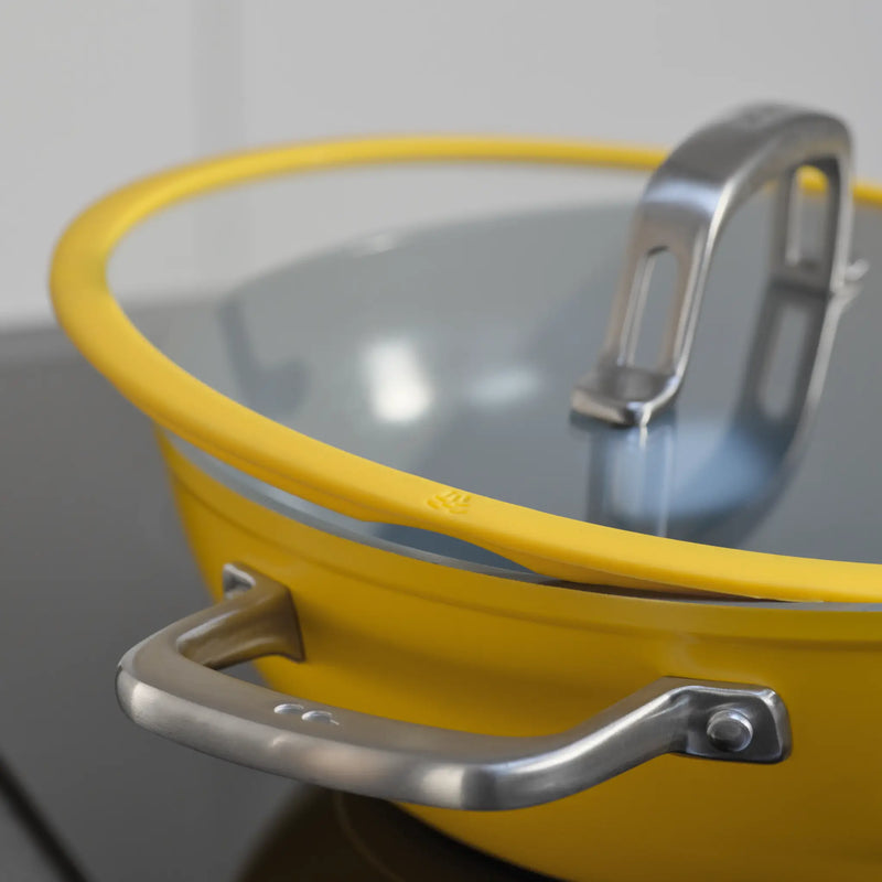 Wok pánev Meda 3.0, ø 28 cm - Nepřilnavá pánev s keramickým povrchem s poklicí, žlutá