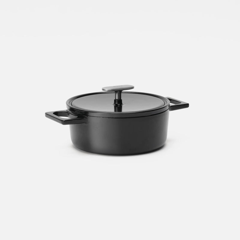 Kastrol Mattia 3.0, ø 20 cm (2 l) - Smaltovaný litinový kastrol s poklicí, lesklý černý