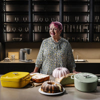 Forma na bábovku FABINI & Mirka van Gils, (3 l) - Smaltovaná litinová forma na bábovku, žlutá