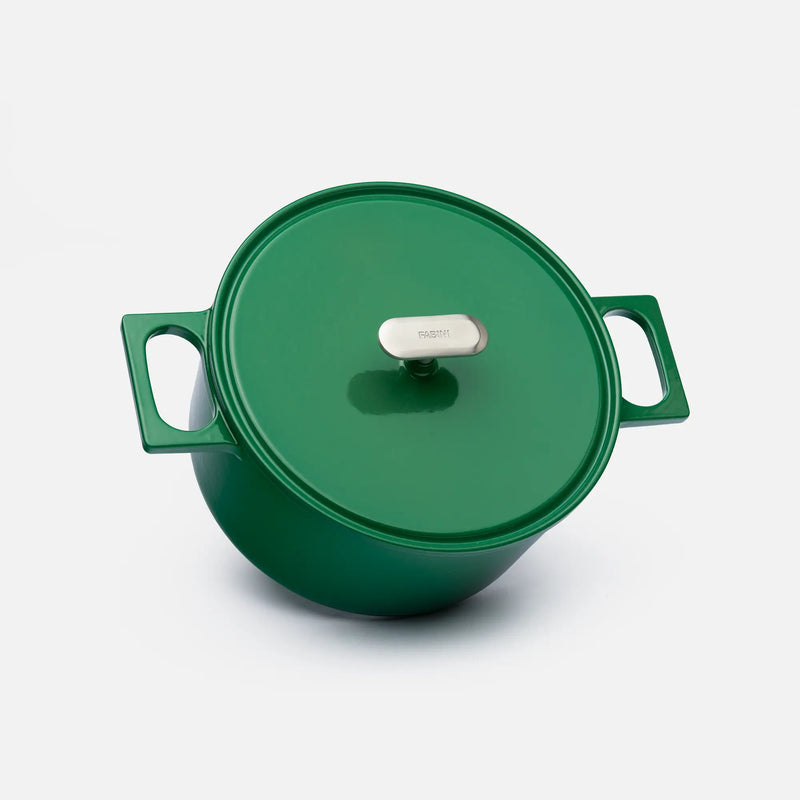 Kastrol Mattia 3.0 Standard, ø 26 cm (5,5 l) - Smaltovaný litinový kastrol s poklicí, lesklý zelený