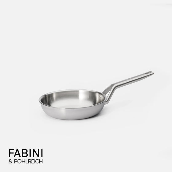 Pánev FABINI & Pohlreich 2.0, ø 20 cm - Nerezová beznýtová pánev z vícevrstvé nerezové oceli bez poklice