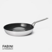 Pánev FABINI & Pohlreich 2.0, ø 30 cm - Nepřilnavá nerezová beznýtová pánev z vícevrstvé nerezové oceli bez poklice