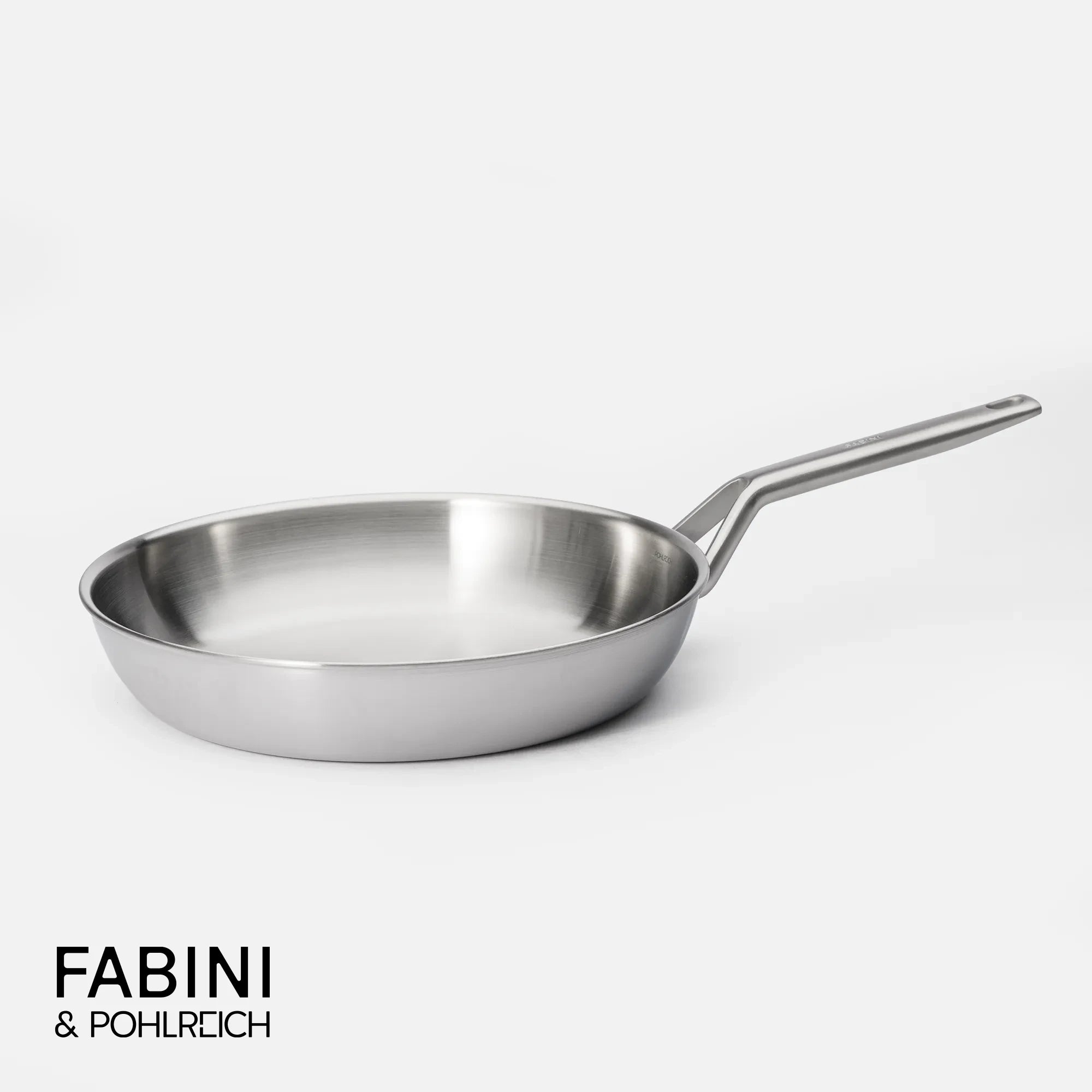 Pánev FABINI & Pohlreich 2.0, ø 30 cm - Nerezová beznýtová pánev z vícevrstvé nerezové oceli bez poklice