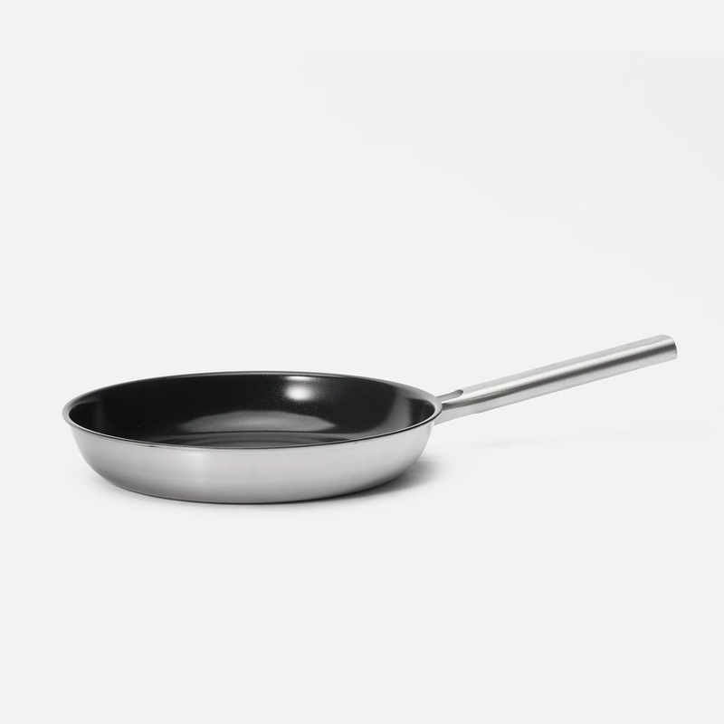 Pánev Lucca 4.0 Standard, ø 28 cm - Nepřilnavá nerezová beznýtová pánev z vícevrstvé nerezové oceli s nepřilnavým keramickým povrchem bez poklice