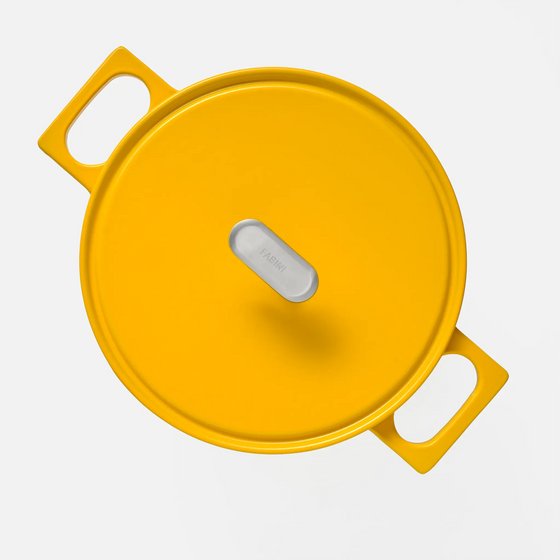 Kastrol FABINI & Šimon Kán, ø 26 cm (5,5 l) - Smaltovaný litinový kastrol s poklicí, žlutý