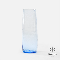 Skleněná karafa z foukaného skla FABINI & Tomáš Kučera 1 000 ml, modrá