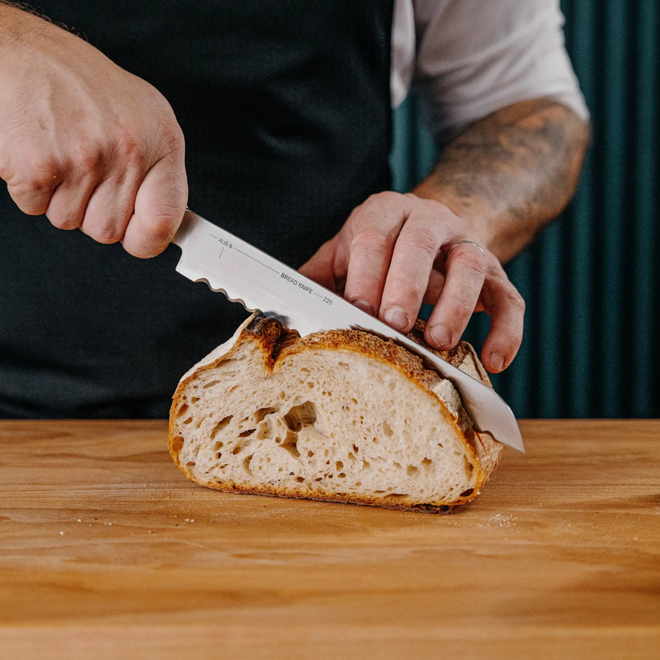 Nůž na pečivo Trino, 22 cm - Kovaný nůž z japonské oceli