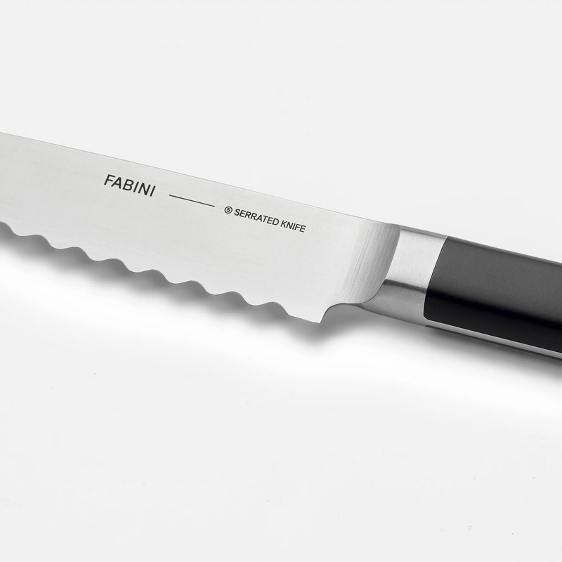 Malý vroubkovaný nůž Trino, 13 cm - Kovaný nůž z japonské oceli