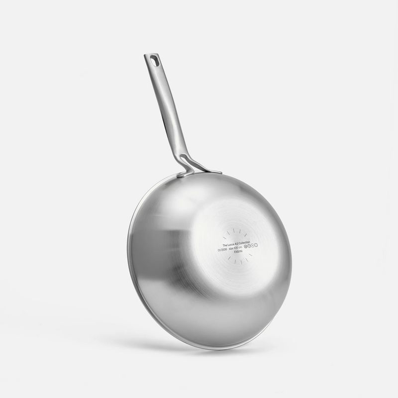 Wok pánev Lucca 4.0 Pro, ø 26 cm - Nerezová beznýtová pánev z vícevrstvé nerezové oceli s poklicí