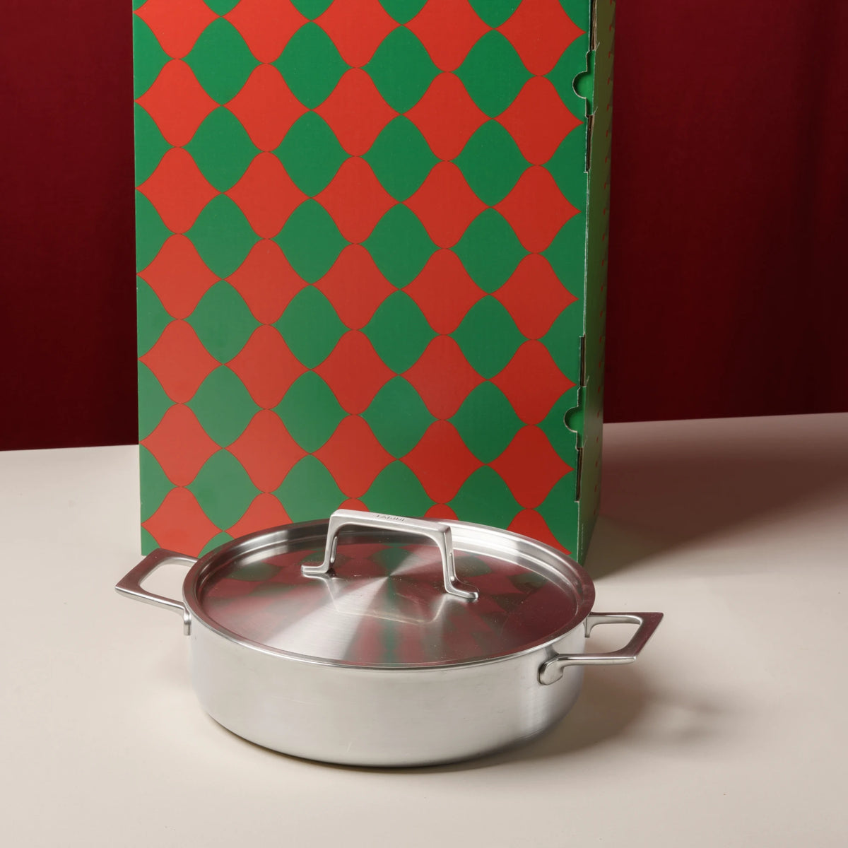 Servírovací tegame pánev Lucca 4.0 Pro, ø 28 cm (4 l), dárkové balení - Nerezová beznýtová pánev z vícevrstvé nerezové oceli s poklicí
