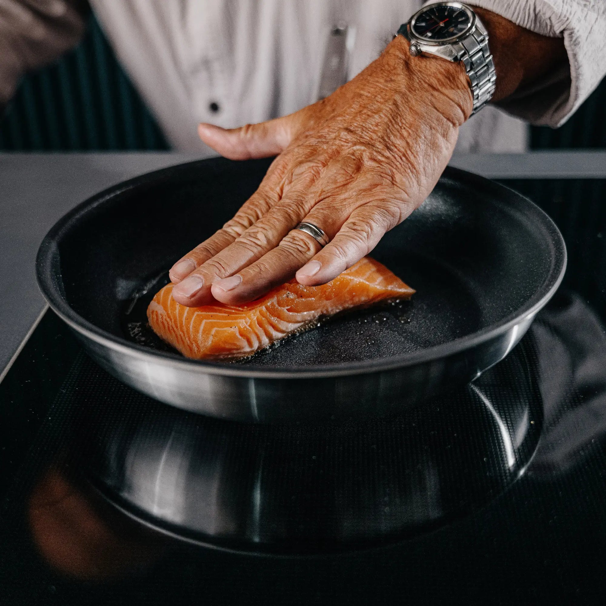 Základní sada nádobí FABINI & Pohlreich, 7 dílů - Nerezové beznýtové nádobí z pětivrstvé nerezové oceli - rozbaleno