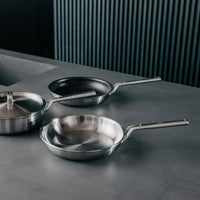 Pánev FABINI & Pohlreich, ø 26 cm - Nerezová beznýtová pánev z pětivrstvé nerezové oceli bez poklice