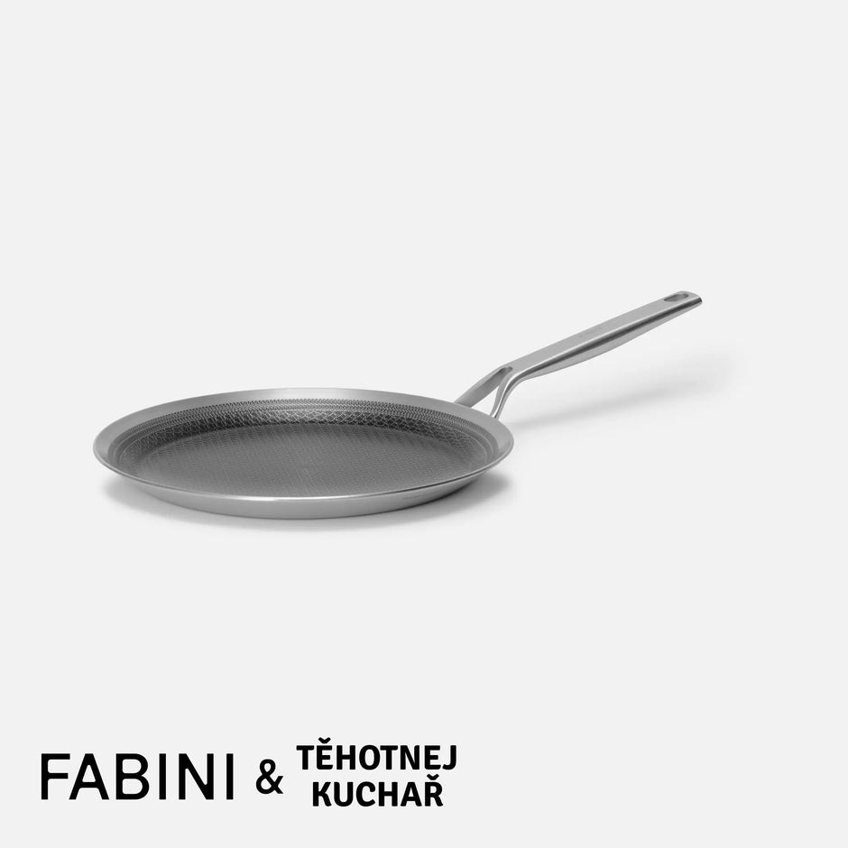 Palačinková pánev FABINI & Těhotnej kuchař 2.0, ø 28 cm - Nerezová pánev s hybridním keramickým povrchem z vícevrstvé nerezové oceli
