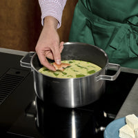 Hrnec Hybrid, ø 24 cm (4 l) - Nerezový beznýtový hrnec s keramickým hybridním povrchem z vícevrstvé nerezové oceli s poklicí