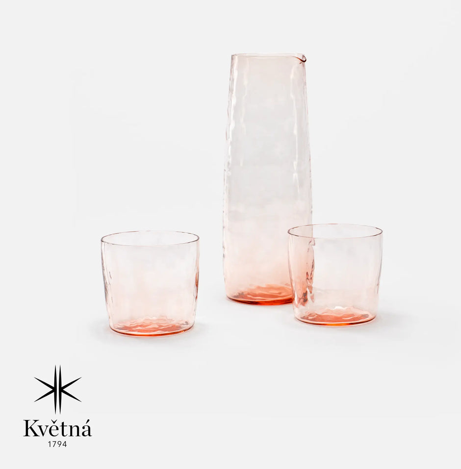 Sada karafy a 2 skleniček z foukaného skla FABINI & Tomáš Kučera, světle růžová